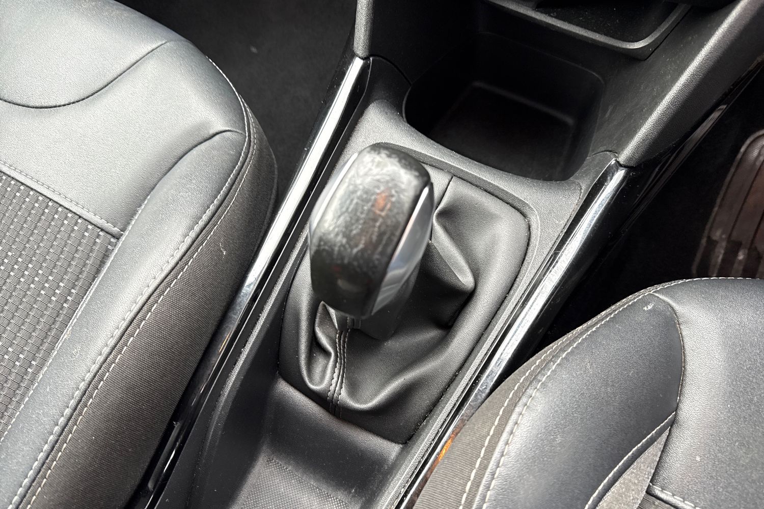 Used Peugeot 2008 2016 for sale - 77515123: Photo 23