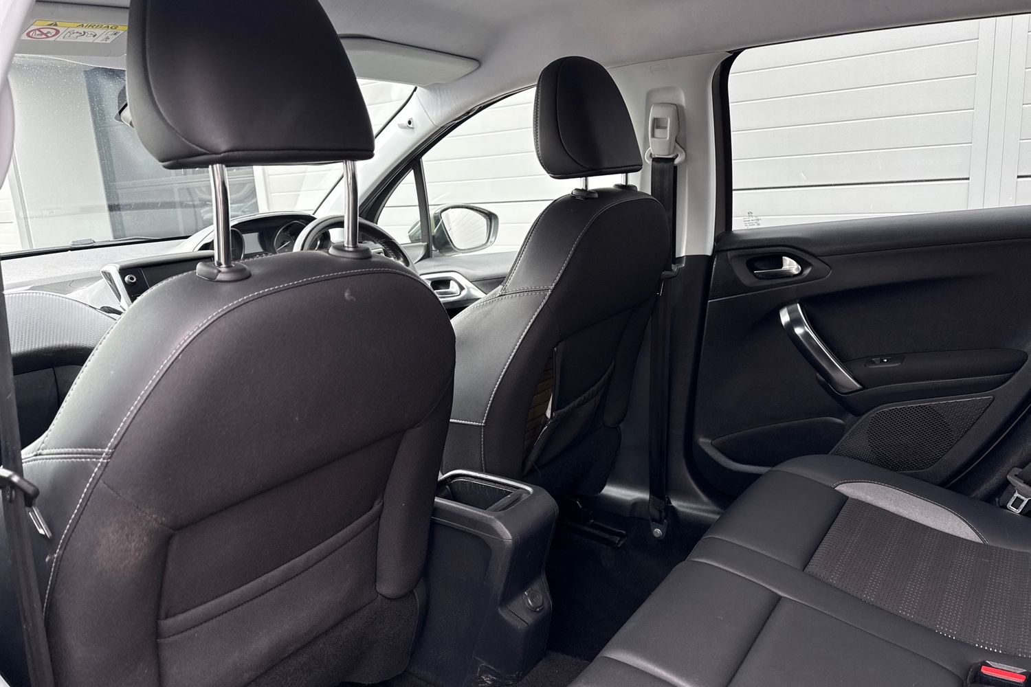 Used Peugeot 2008 2016 for sale - 77515123: Photo 33