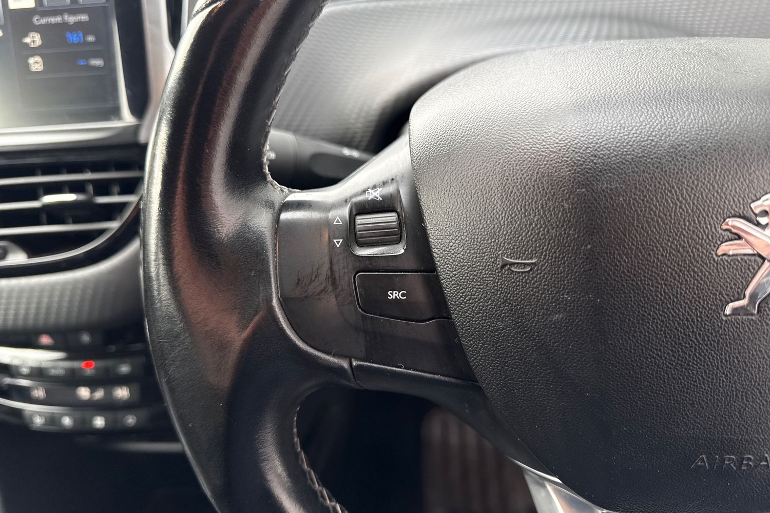 Used Peugeot 2008 2016 for sale - 77515123: Photo 49