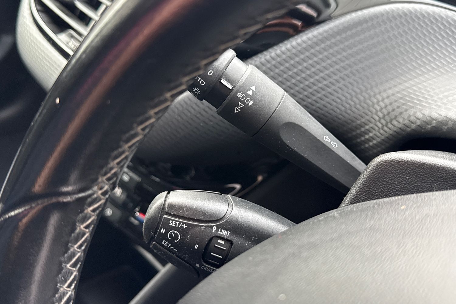 Used Peugeot 2008 2016 for sale - 77515123: Photo 50