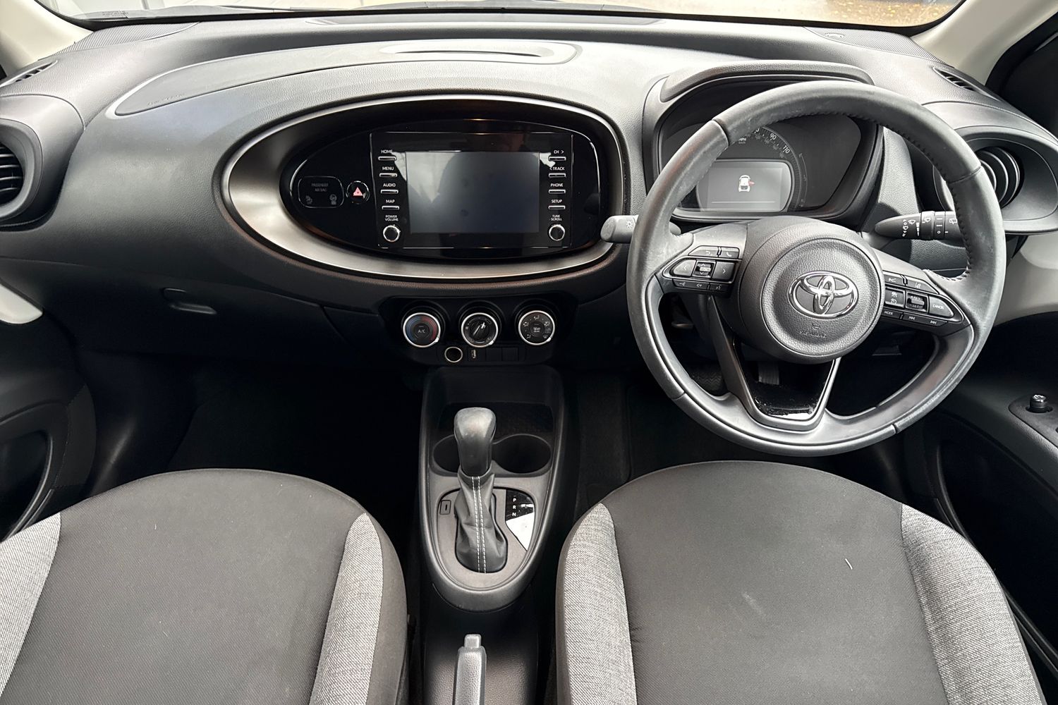 Used Toyota Aygo X 2023 for sale - 76767855: Photo 32