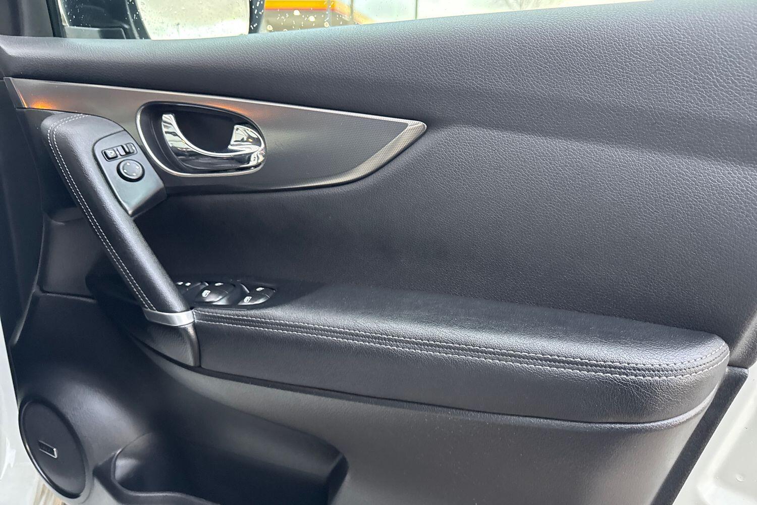 Used Nissan Qashqai 2018 for sale - 77582849: Photo 17