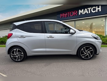 Used Hyundai i10 2021 for sale - 79410255: Photo