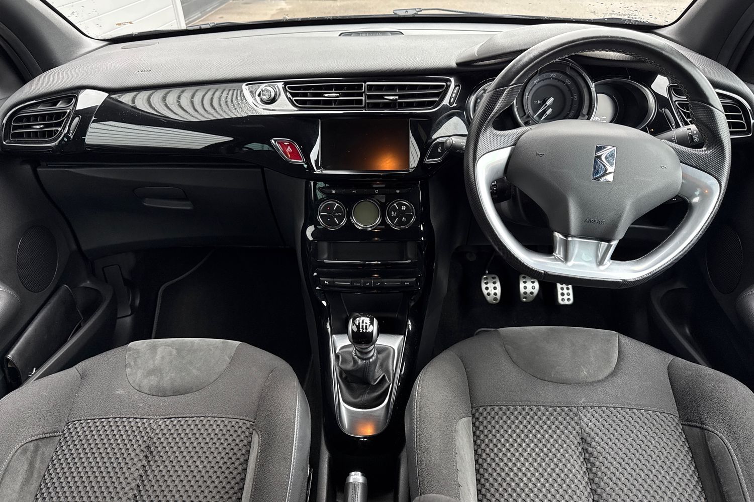 Used DS Automobiles DS 3 2016 for sale - 77407461: Photo 25