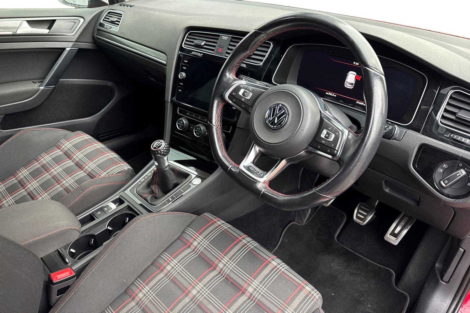 Used Volkswagen Golf 2019 for sale - 76685772: Photo 14