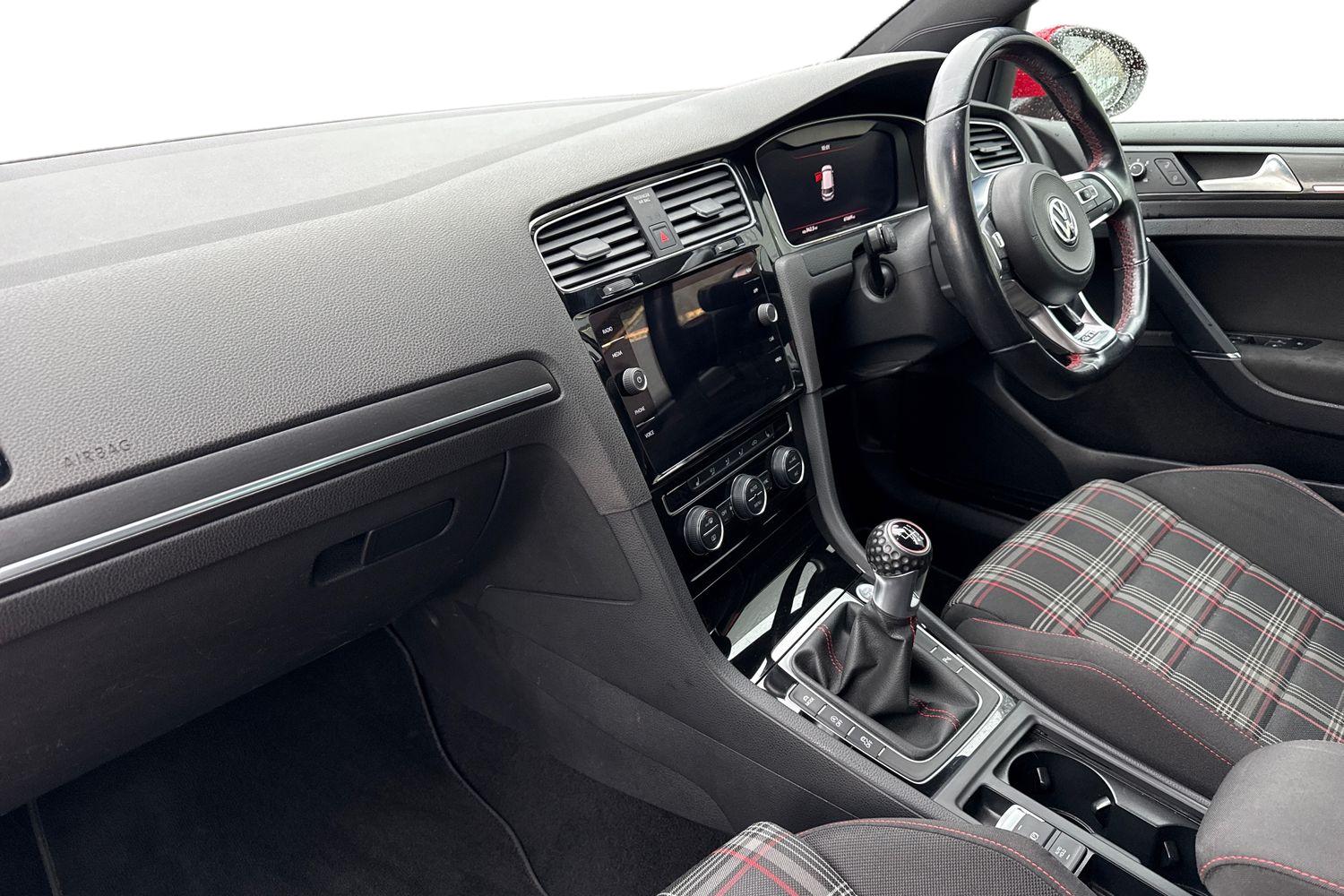 Used Volkswagen Golf 2019 for sale - 76685772: Photo 15