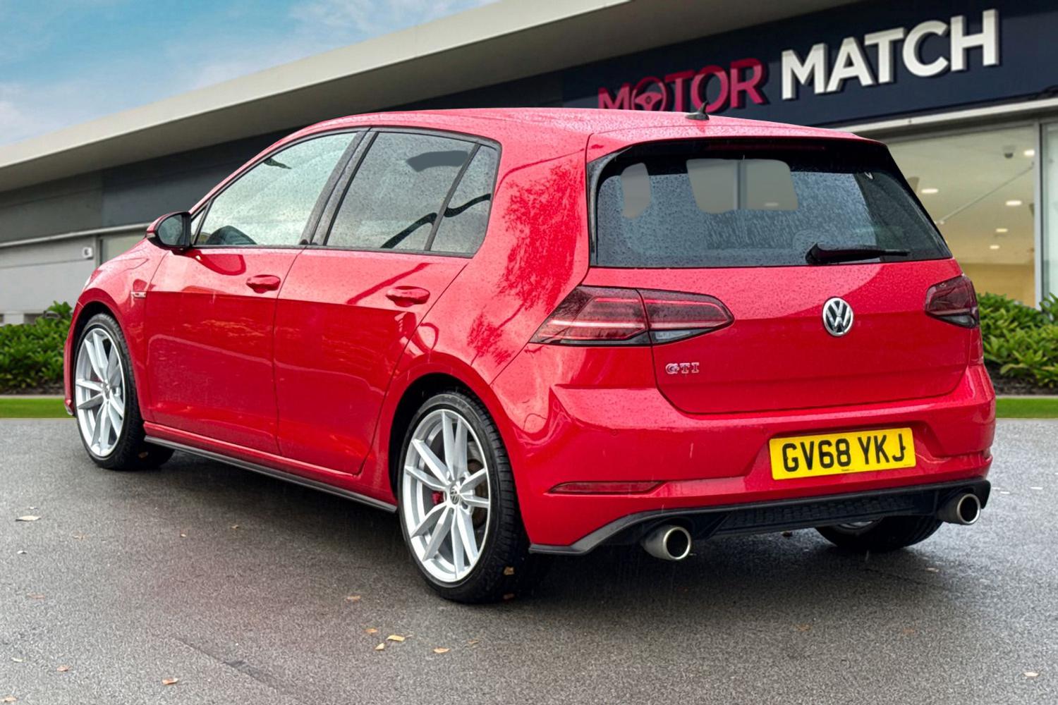 Used Volkswagen Golf 2019 for sale - 76685772: Photo 2