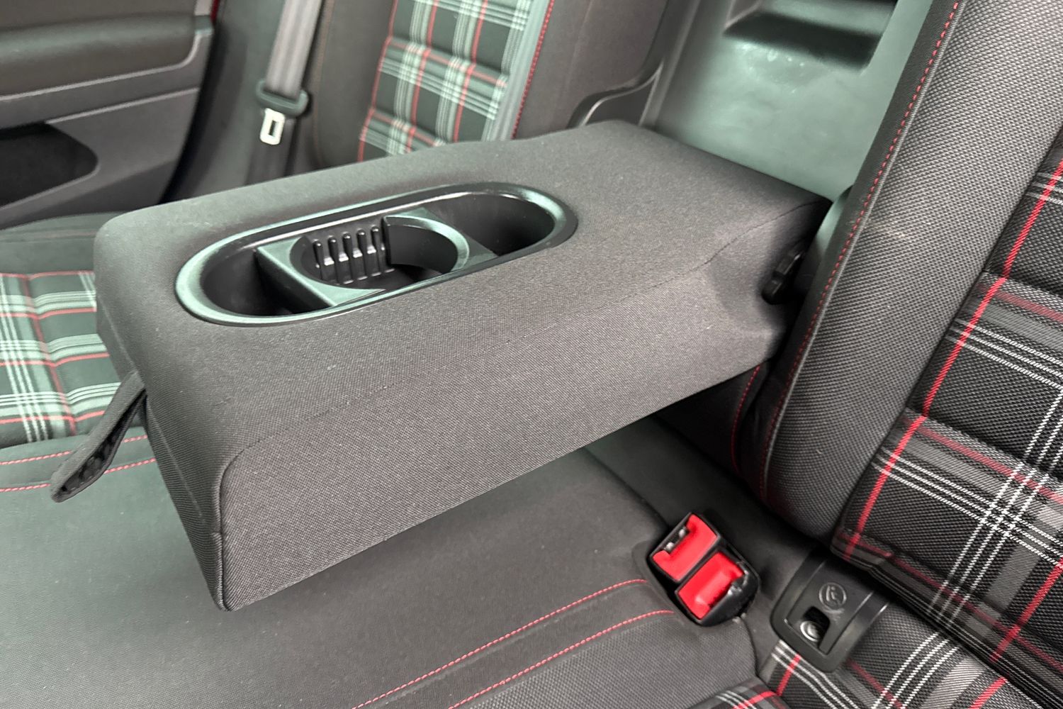 Used Volkswagen Golf 2019 for sale - 76685772: Photo 37