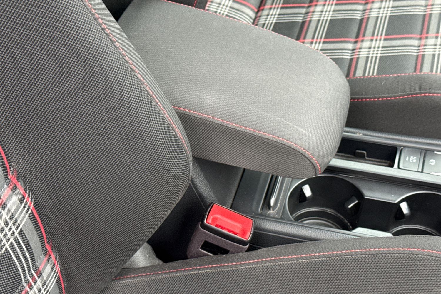 Used Volkswagen Golf 2019 for sale - 76685772: Photo 41