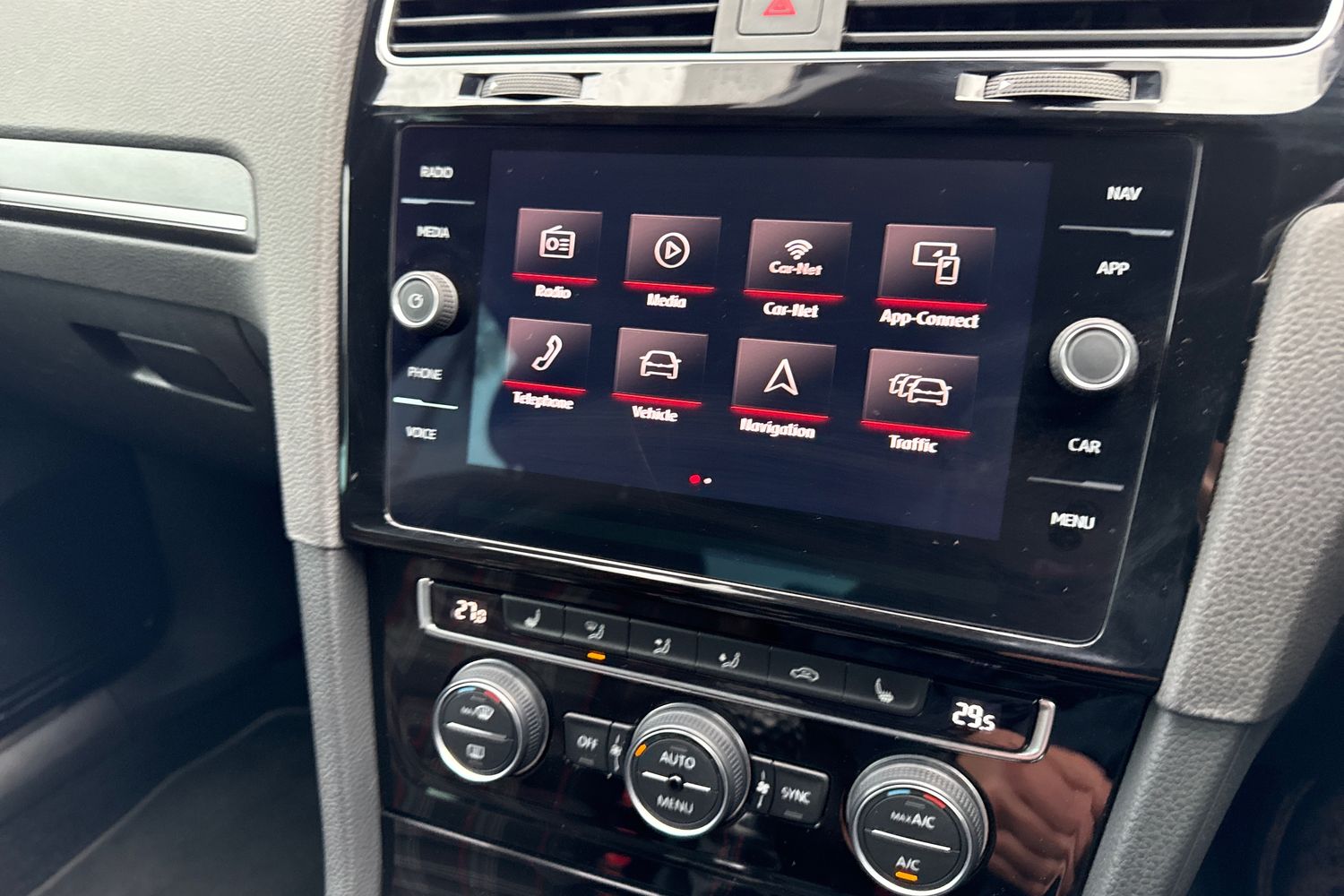 Used Volkswagen Golf 2019 for sale - 76685772: Photo 43