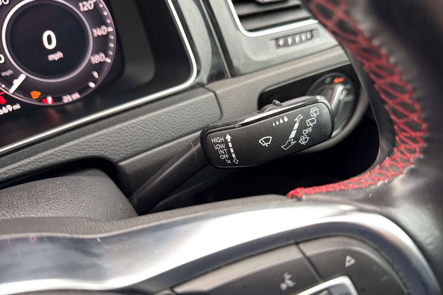 Used Volkswagen Golf 2019 for sale - 76685772: Photo 51