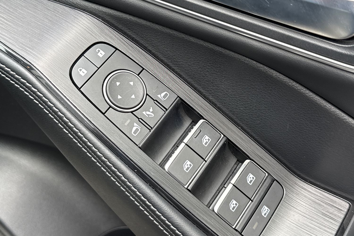 Used Nissan X-Trail 2024 for sale - 77820275: Photo 40