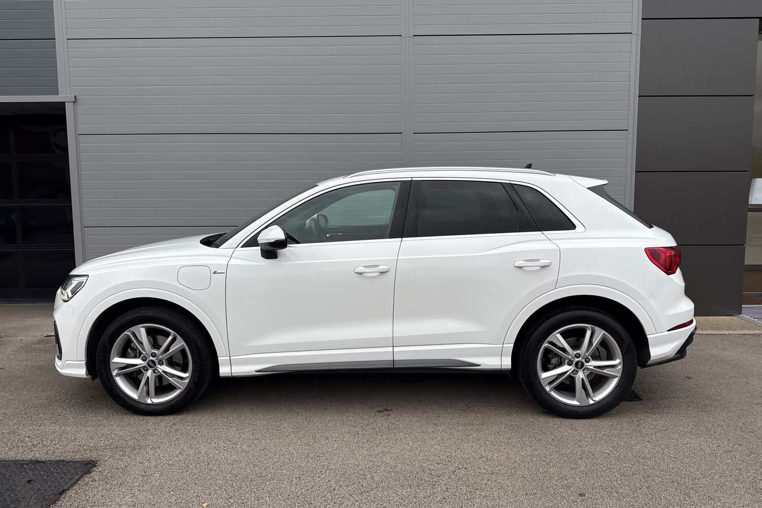 Used Audi Q3 2021 for sale - 76509080: Photo 32