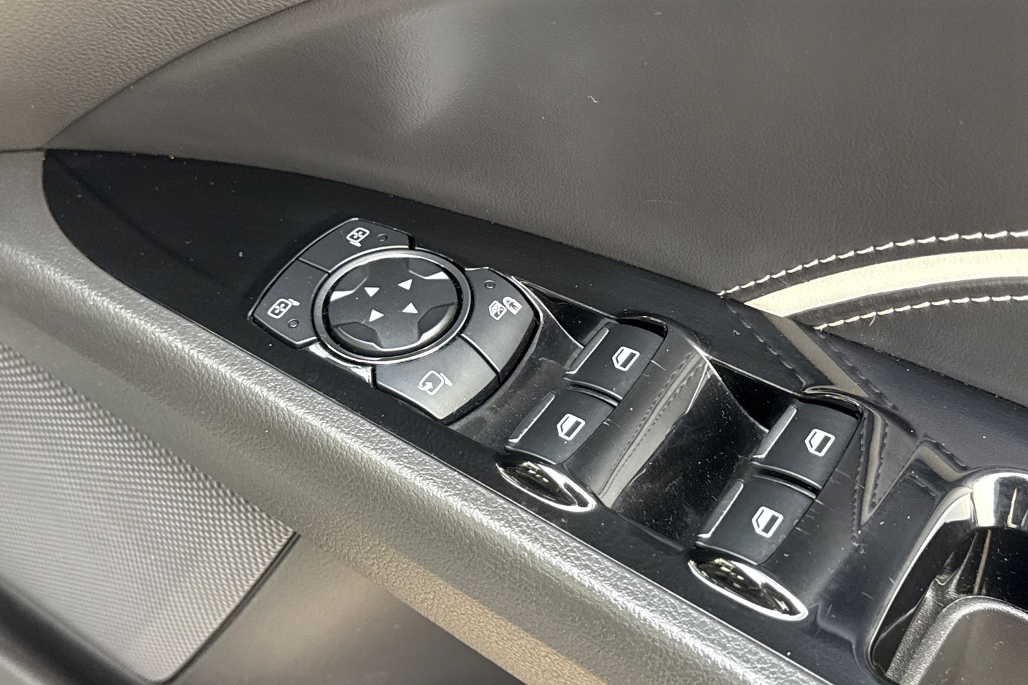 Used Ford Mondeo 2016 for sale - 77589413: Photo 41