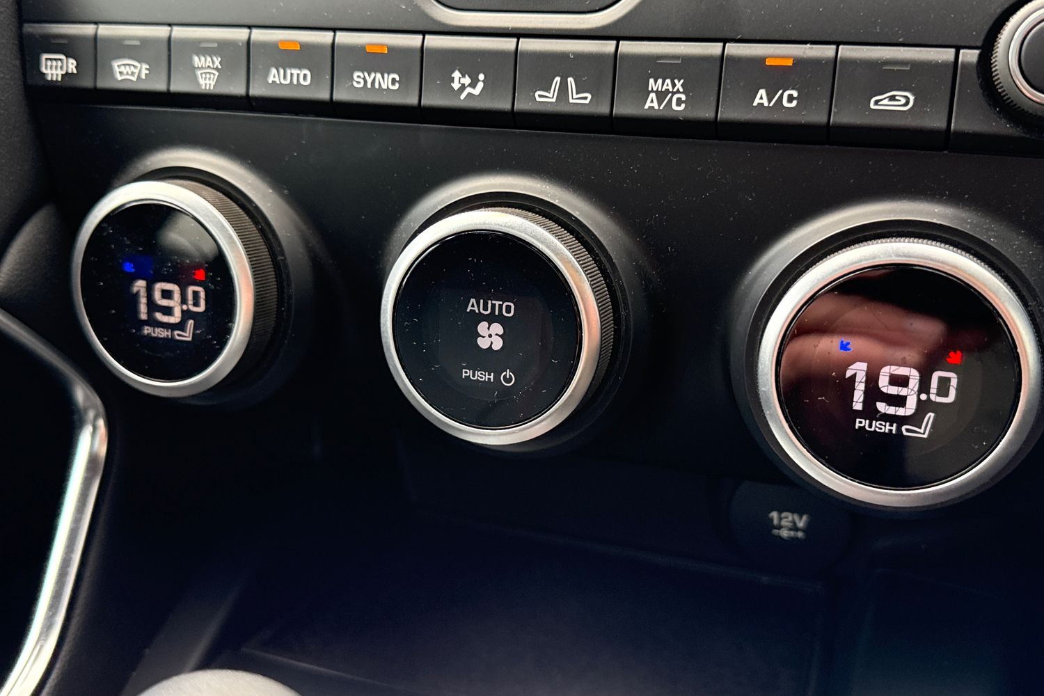 Used Jaguar E-Pace 2020 for sale - 76391030: Photo 22