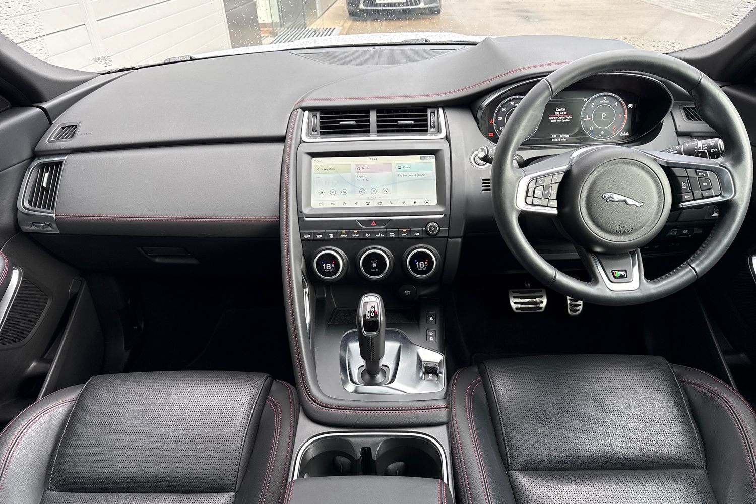 Used Jaguar E-Pace 2020 for sale - 76391030: Photo 28