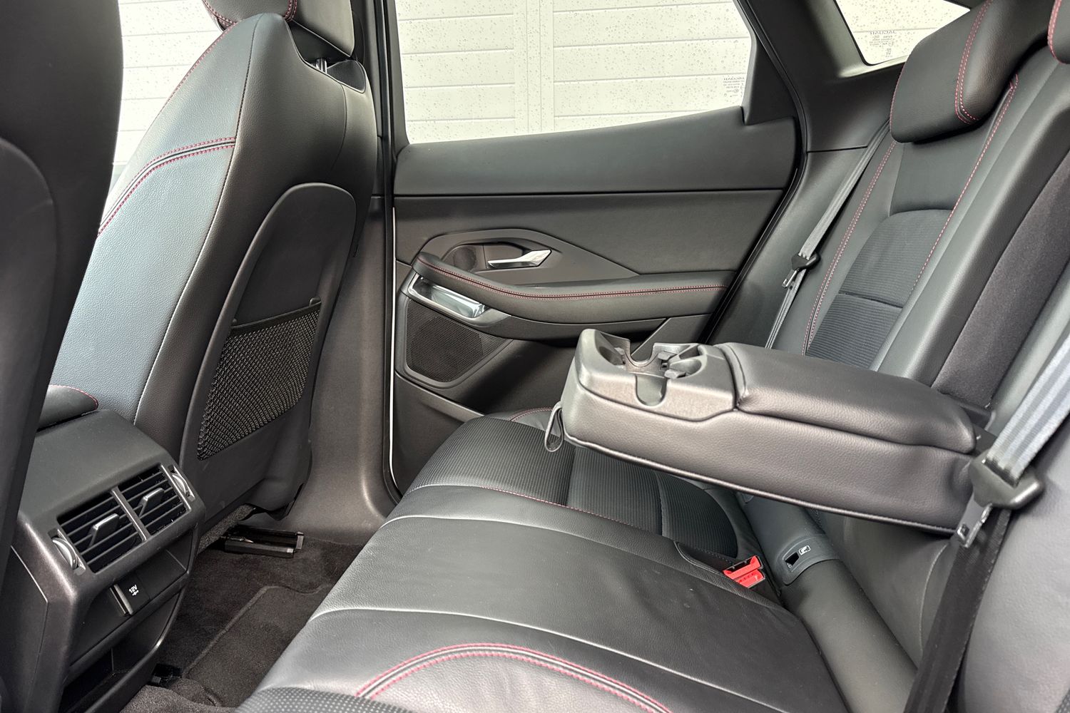 Used Jaguar E-Pace 2020 for sale - 76391030: Photo 39