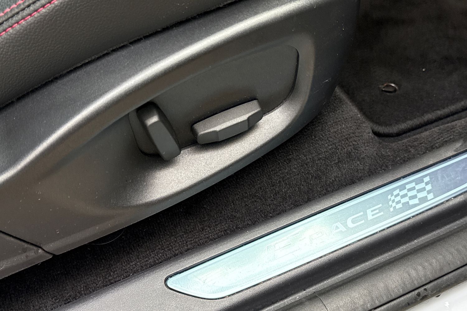 Used Jaguar E-Pace 2020 for sale - 76391030: Photo 43