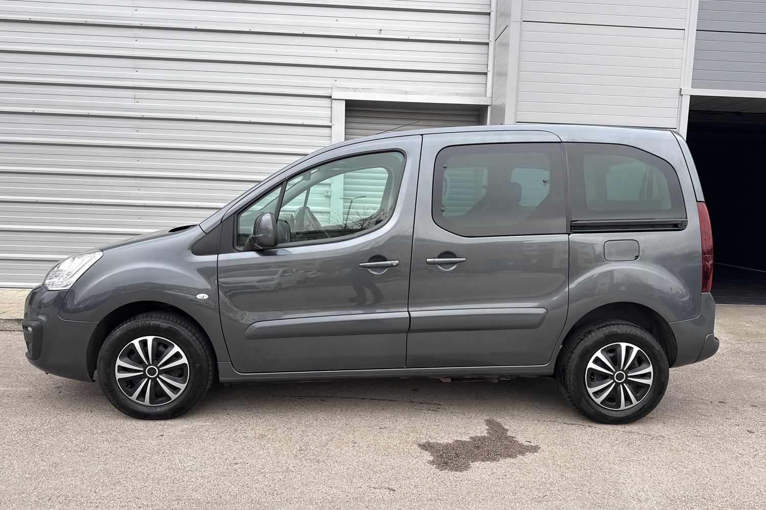 Used Citroen Berlingo 2018 for sale - 77996523: Photo 36