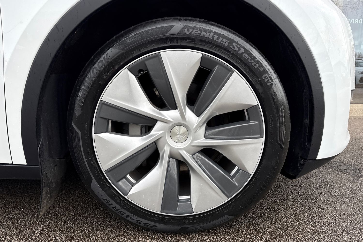 Used Tesla Model Y 2023 for sale - 77879113: Photo 10