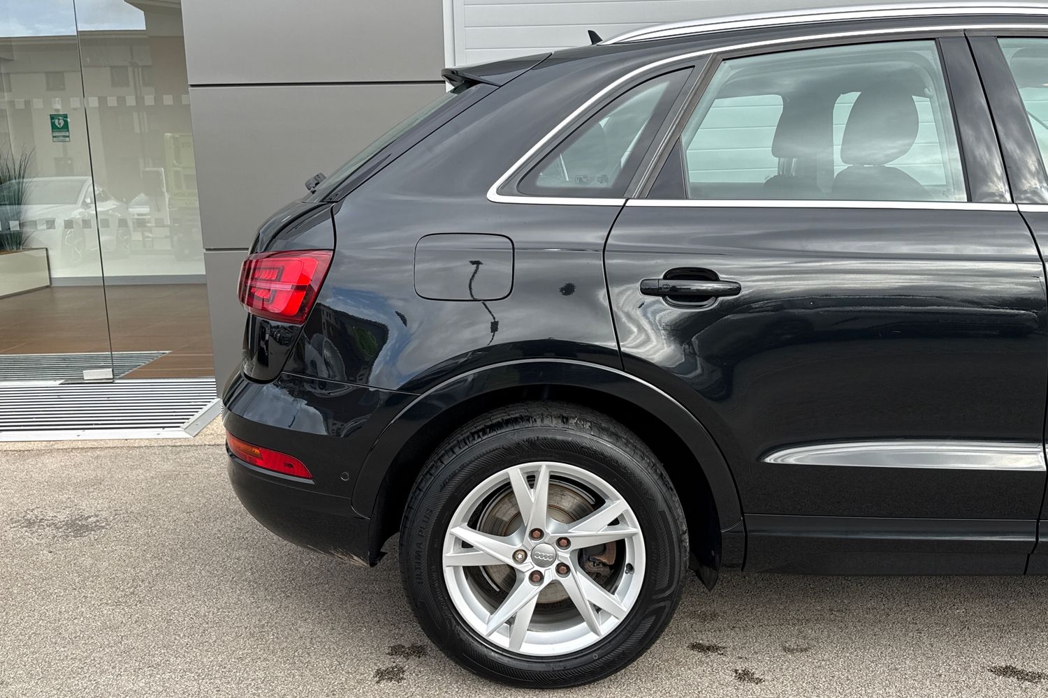 Used Audi Q3 2016 for sale - 77641940: Photo 28