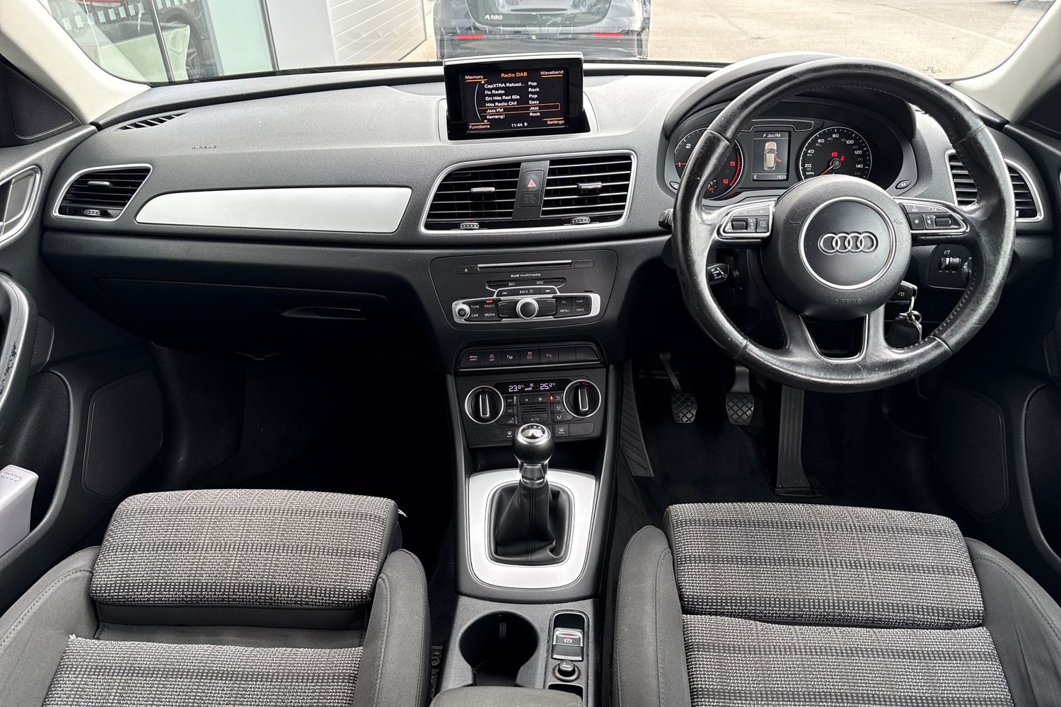 Used Audi Q3 2016 for sale - 77641940: Photo 31