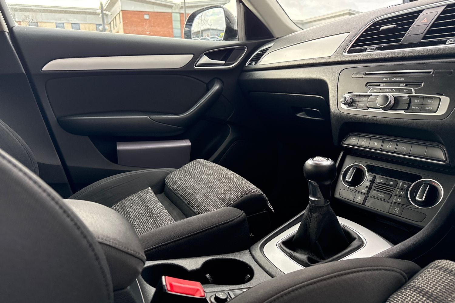 Used Audi Q3 2016 for sale - 77641940: Photo 41