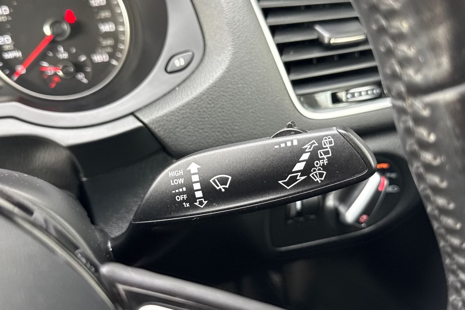 Used Audi Q3 2016 for sale - 77641940: Photo 54