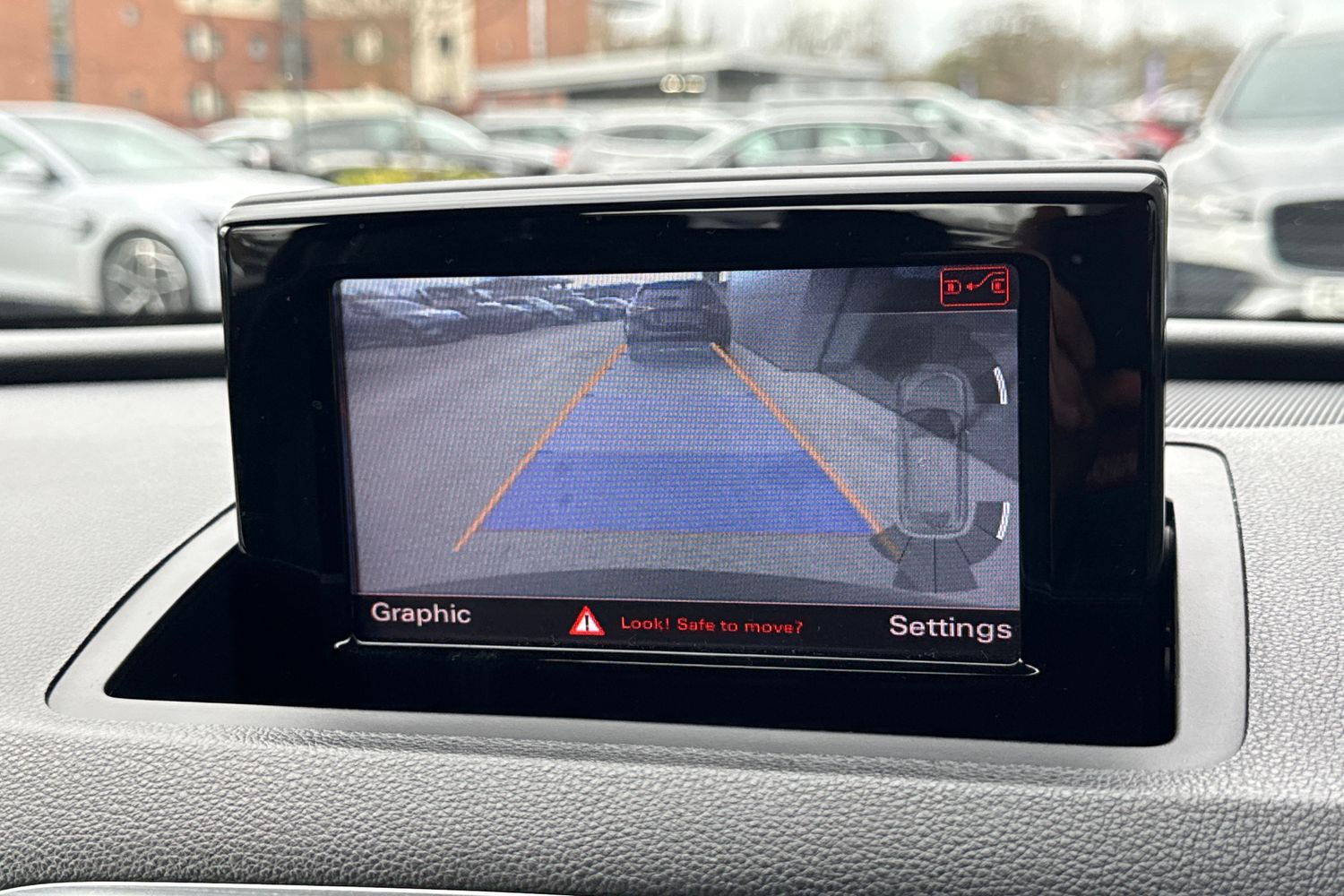 Used Audi Q3 2016 for sale - 77641940: Photo 61