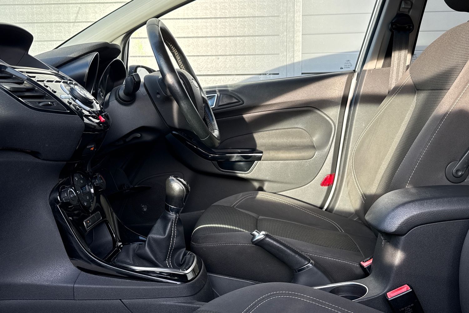 Used Ford Fiesta 2017 for sale - 76581829: Photo 32