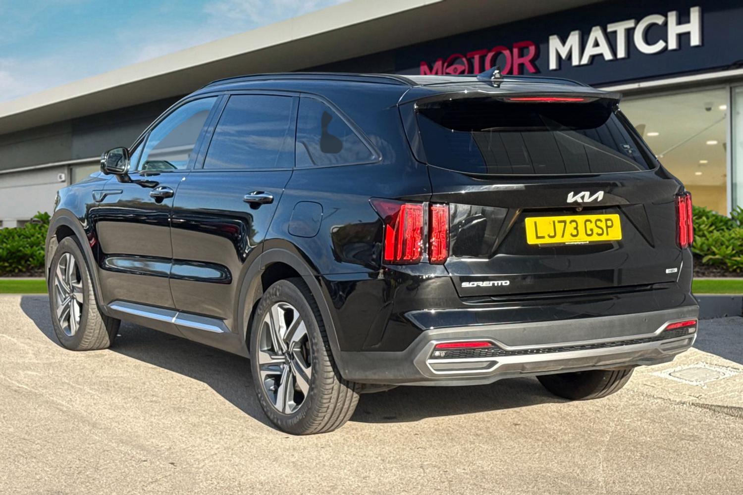 Used Kia Sorento 2023 for sale - 76115060: Photo 2