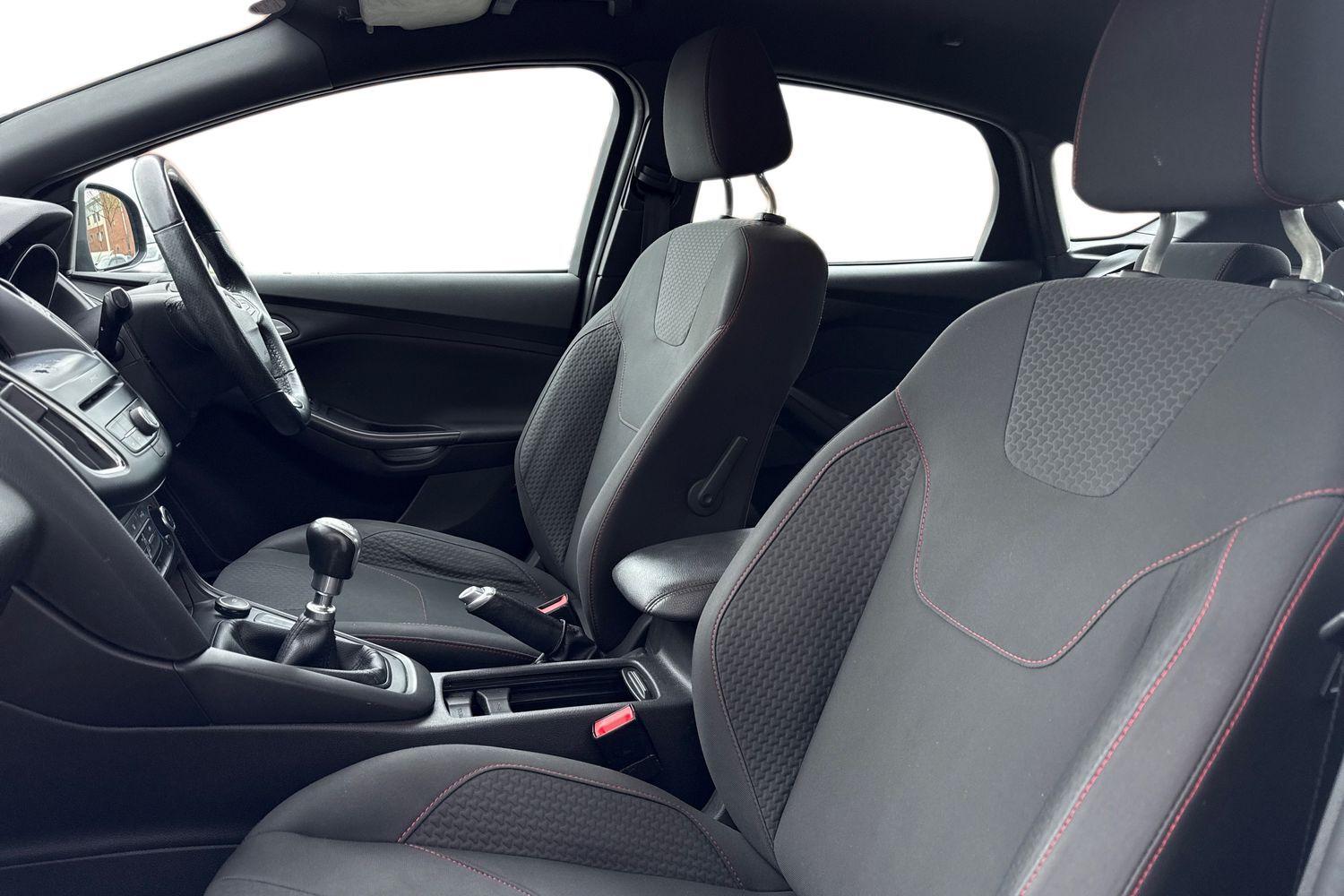 Used Ford Focus 2017 for sale - 77820236: Photo 11