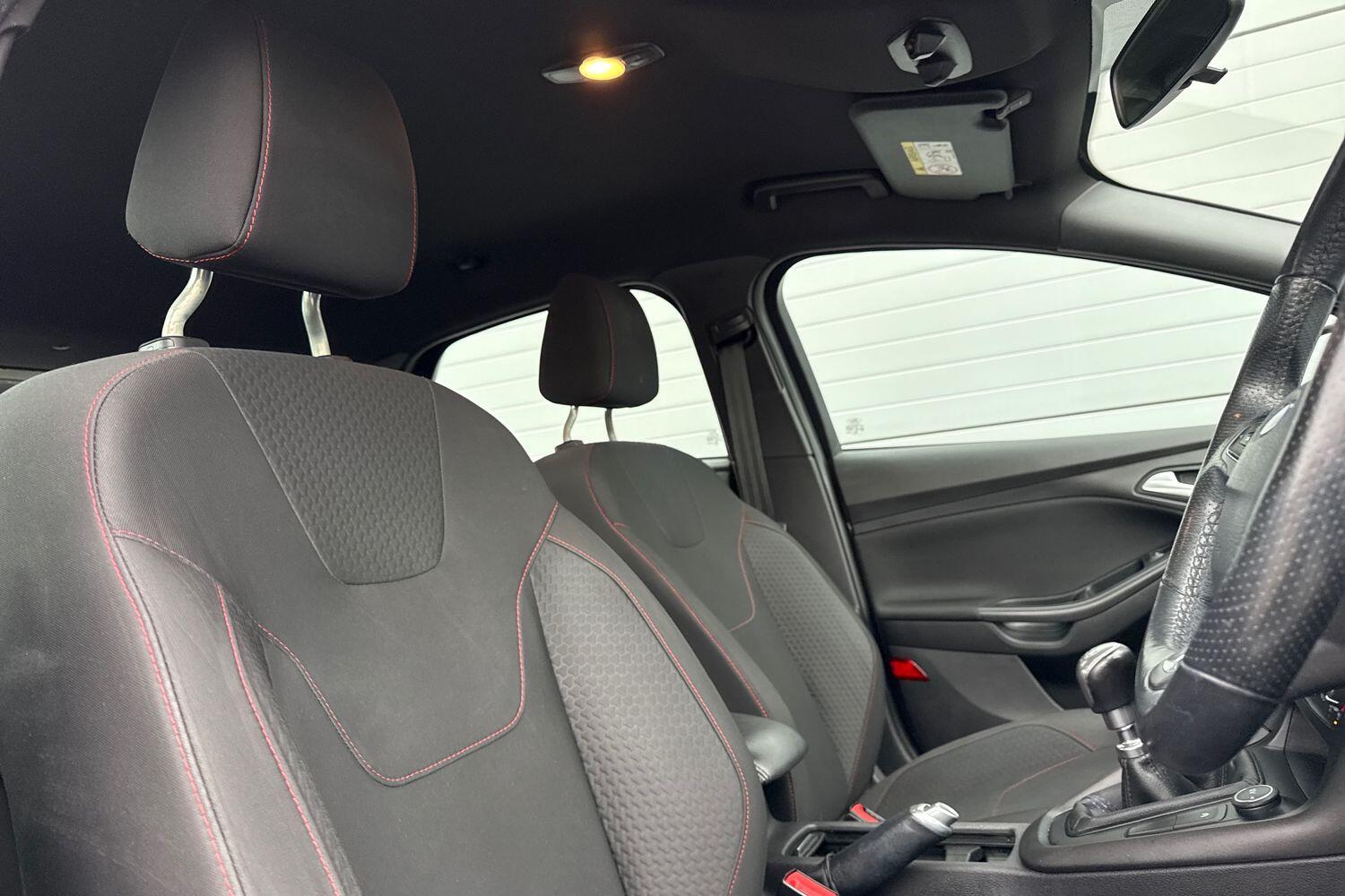 Used Ford Focus 2017 for sale - 77820236: Photo 21