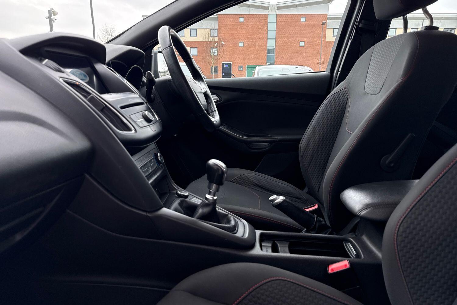 Used Ford Focus 2017 for sale - 77820236: Photo 30