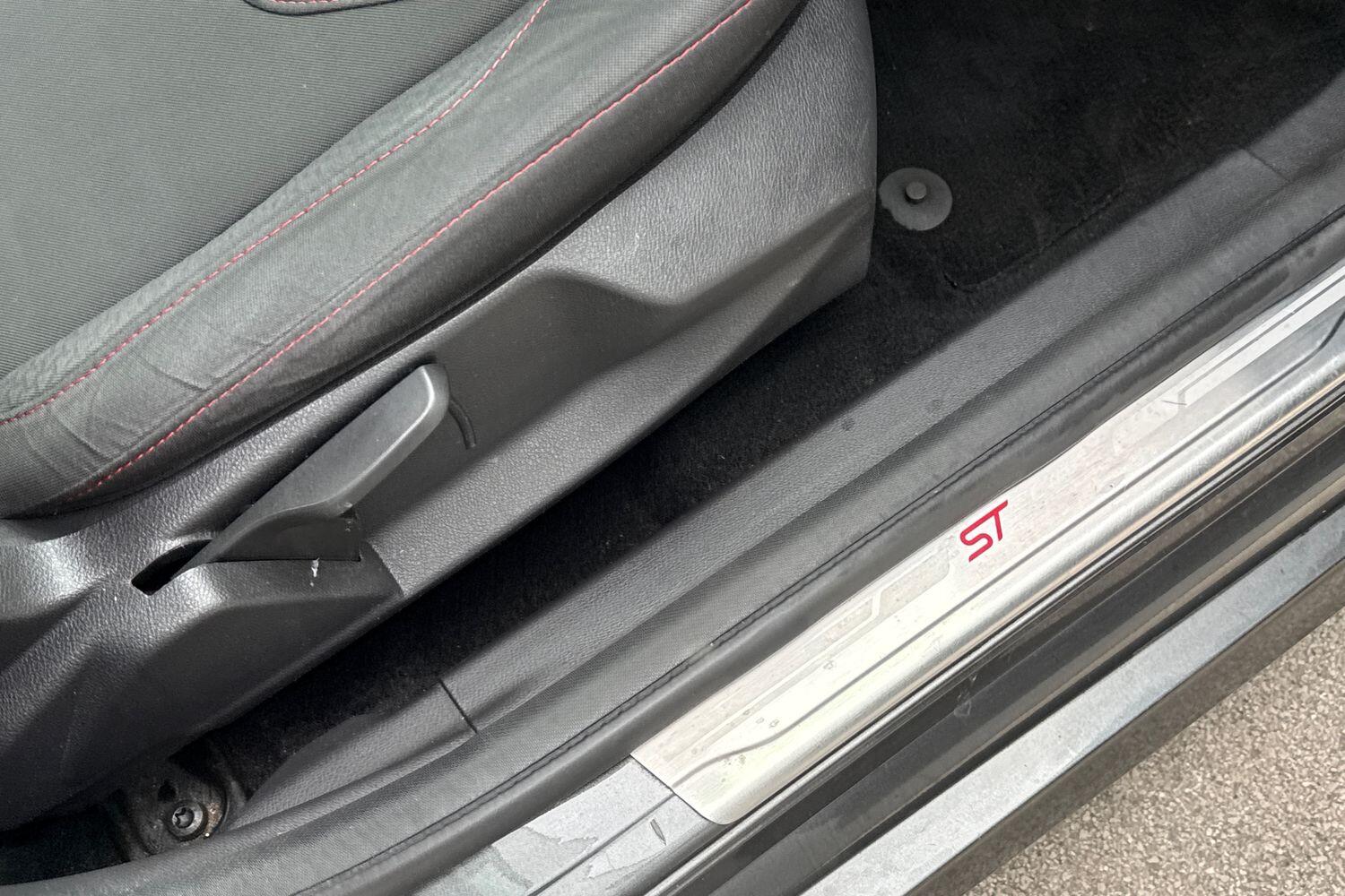 Used Ford Focus 2017 for sale - 77820236: Photo 40