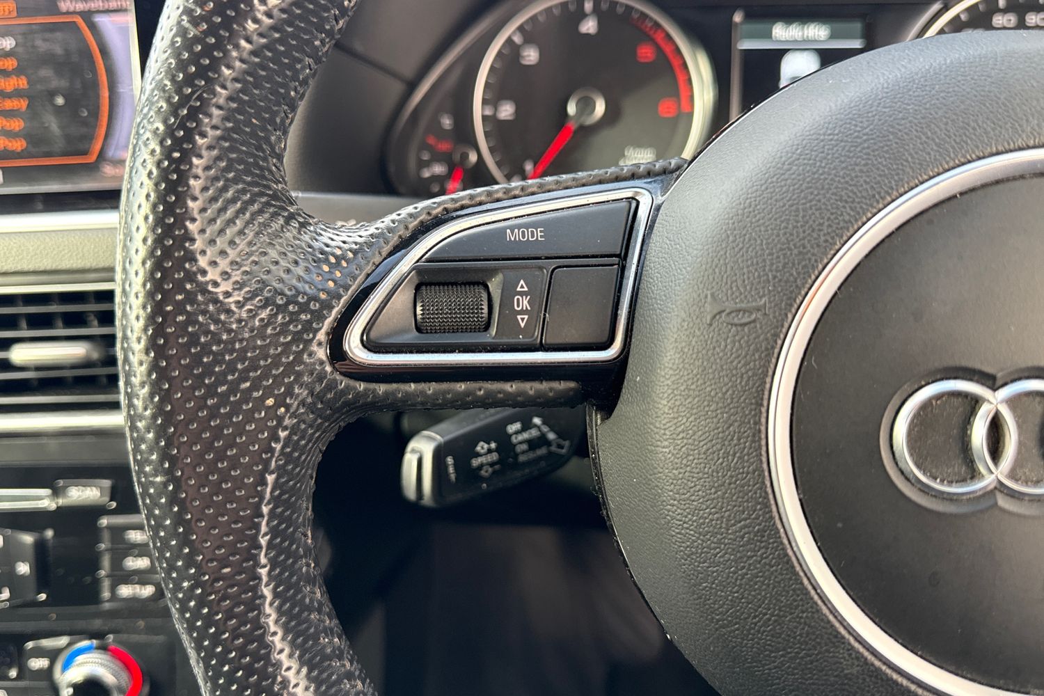 Used Audi Q5 2015 for sale - 76481046: Photo 45