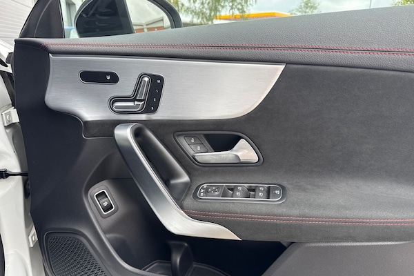 Used Mercedes-Benz CLA 2023 for sale - 75639335: Photo 21