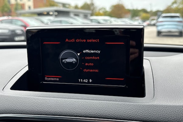 Used Audi Q3 2015 for sale - 76143742: Photo 17