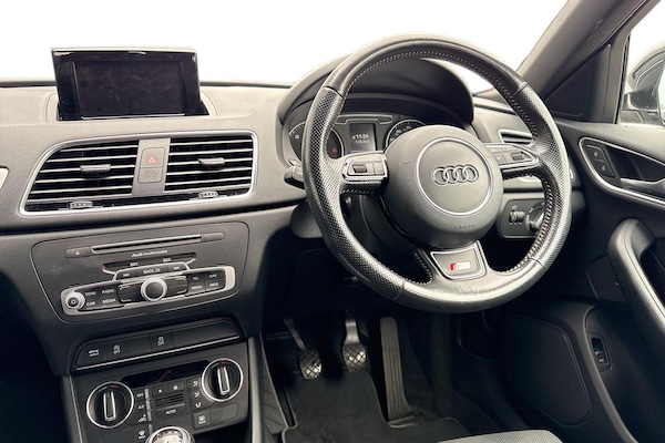 Used Audi Q3 2015 for sale - 76143742: Photo 18