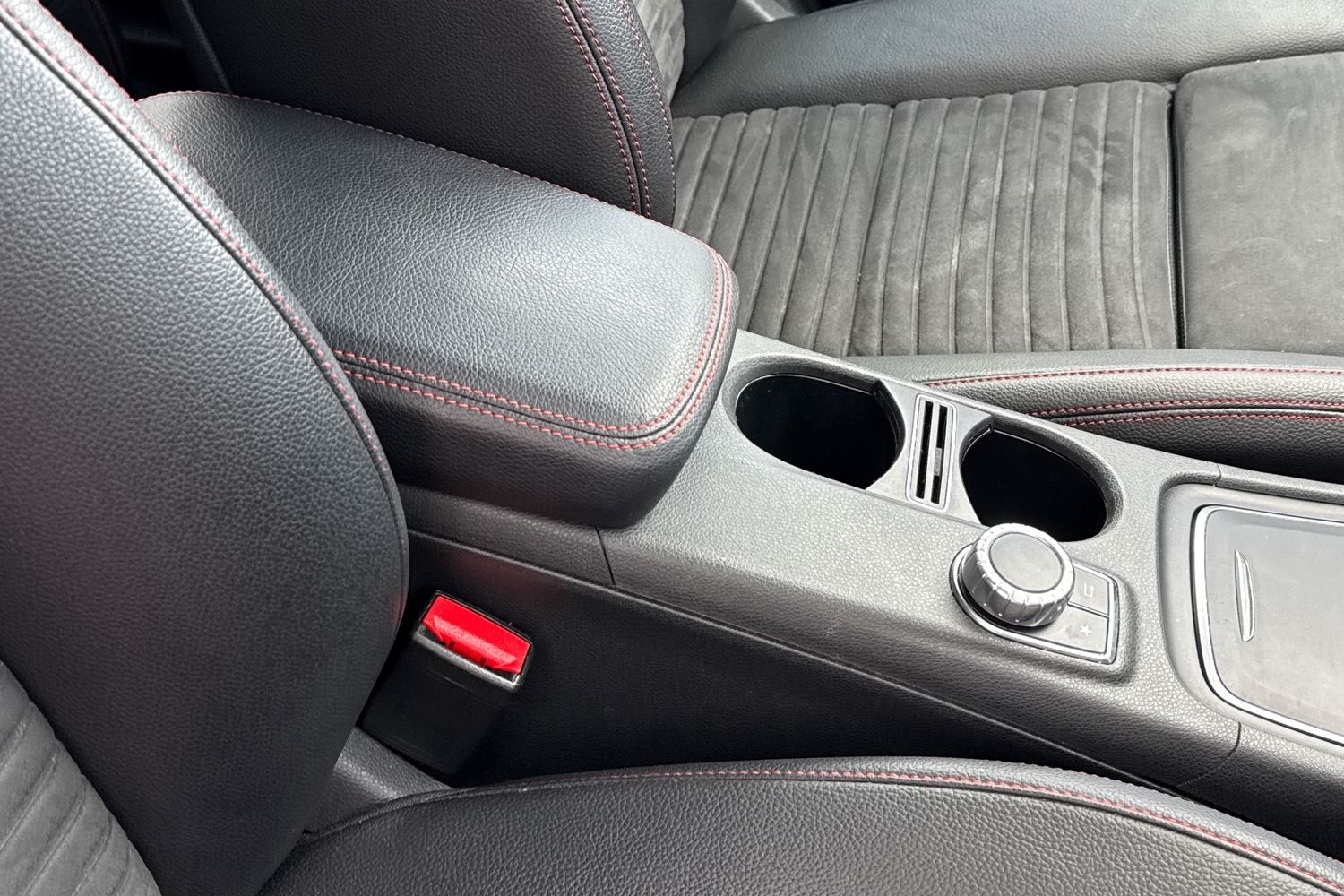 Used Mercedes-Benz A-Class 2018 for sale - 78029348: Photo 39