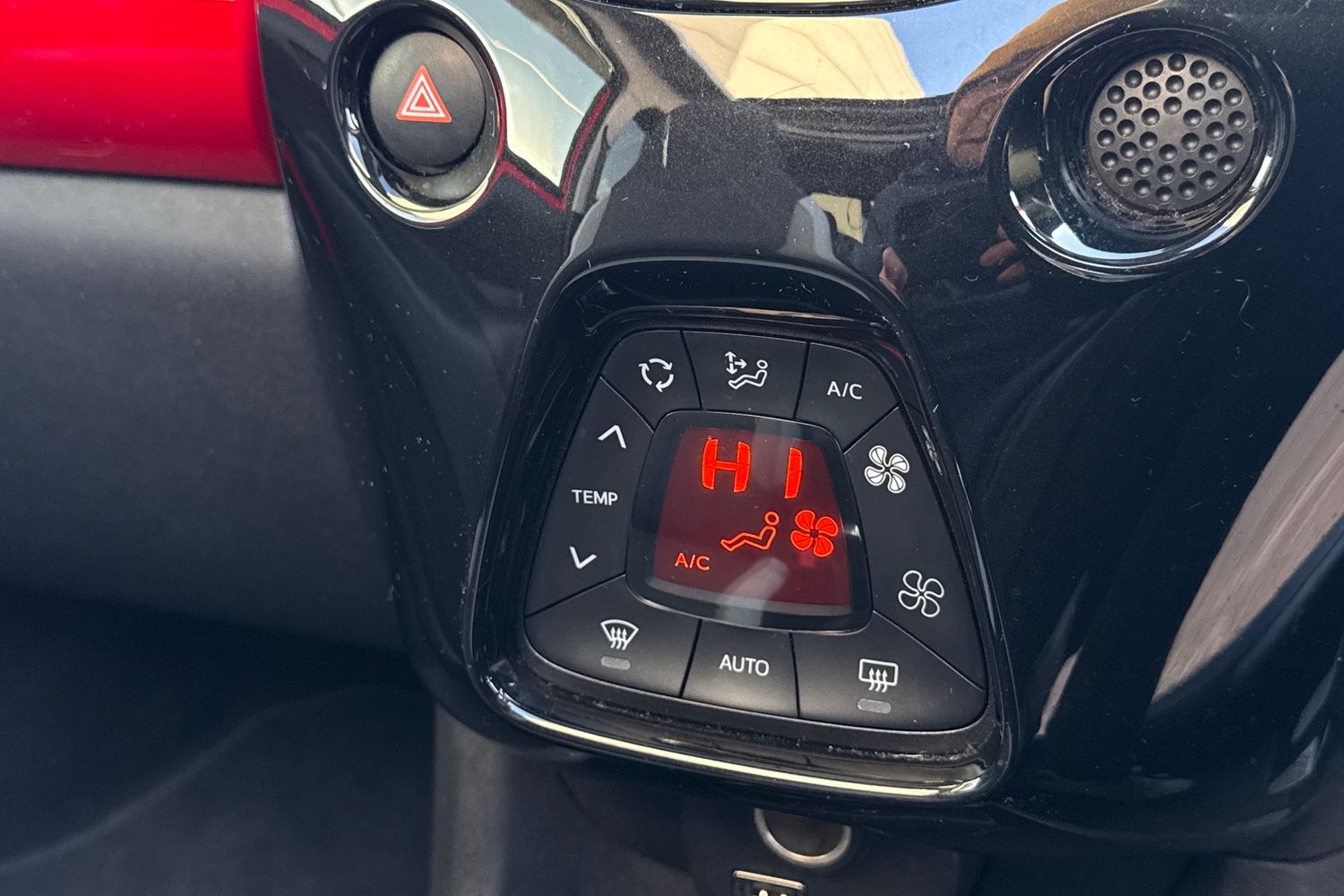 Used Toyota AYGO 2017 for sale - 77233348: Photo 19