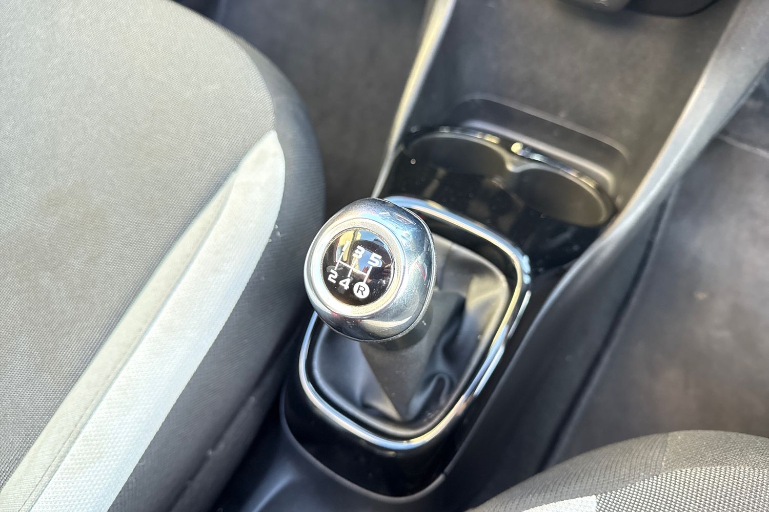 Used Toyota AYGO 2017 for sale - 77233348: Photo 20