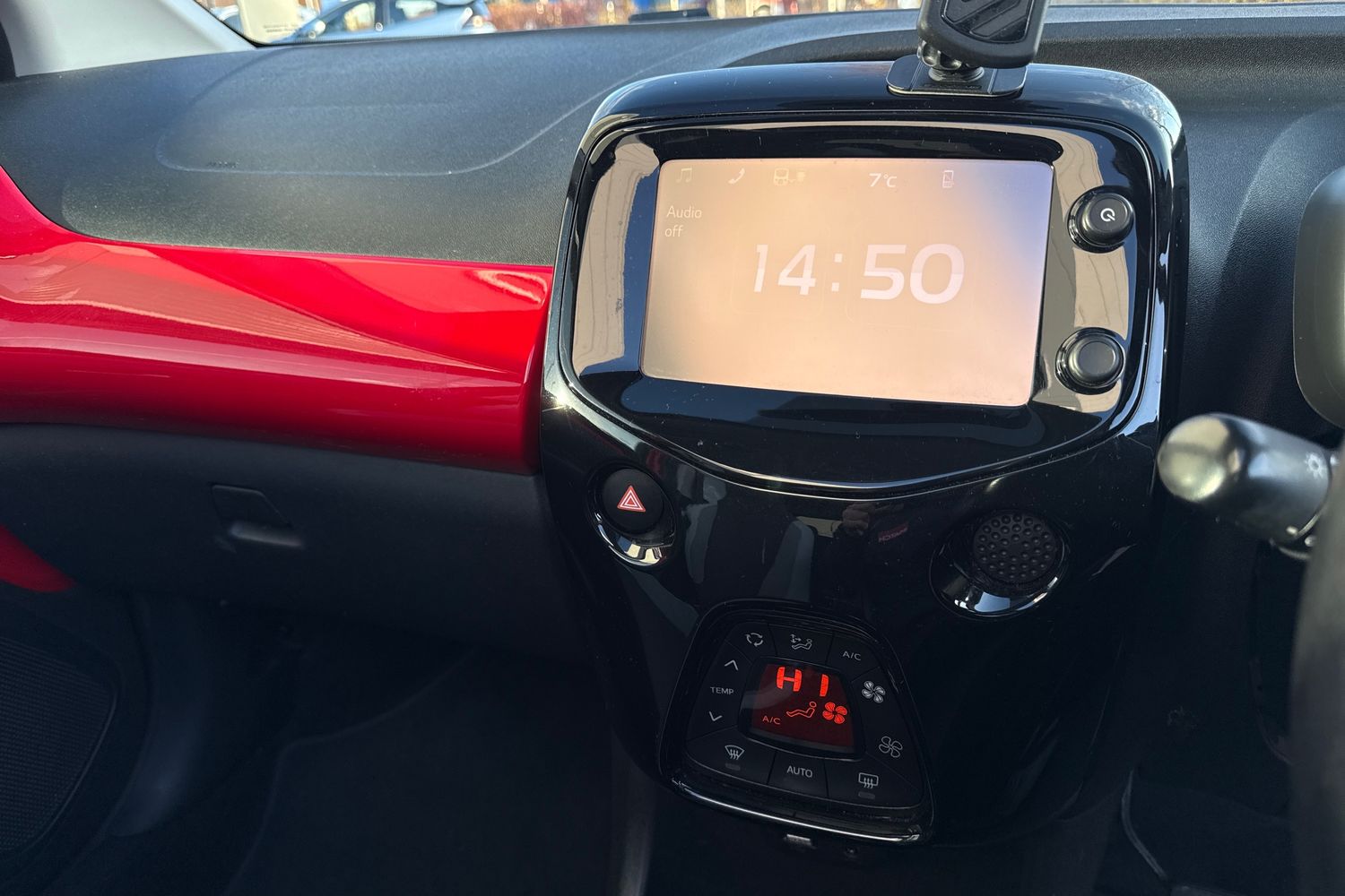 Used Toyota AYGO 2017 for sale - 77233348: Photo 40