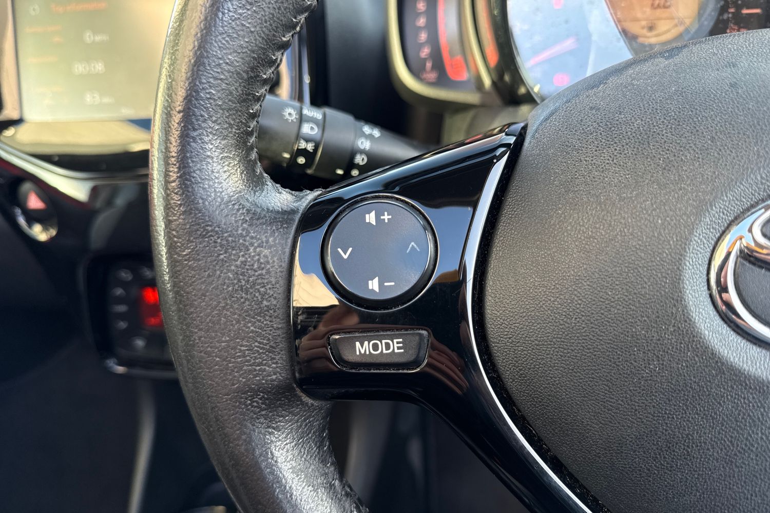 Used Toyota AYGO 2017 for sale - 77233348: Photo 46