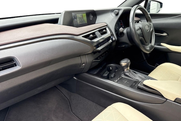Used Lexus UX 2019 for sale - 75970392: Photo 14