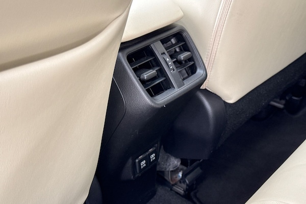 Used Lexus UX 2019 for sale - 75970392: Photo 37