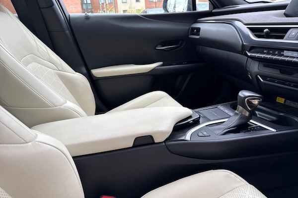 Used Lexus UX 2019 for sale - 75970392: Photo 42