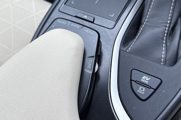 Used Lexus UX 2019 for sale - 75970392: Photo 53