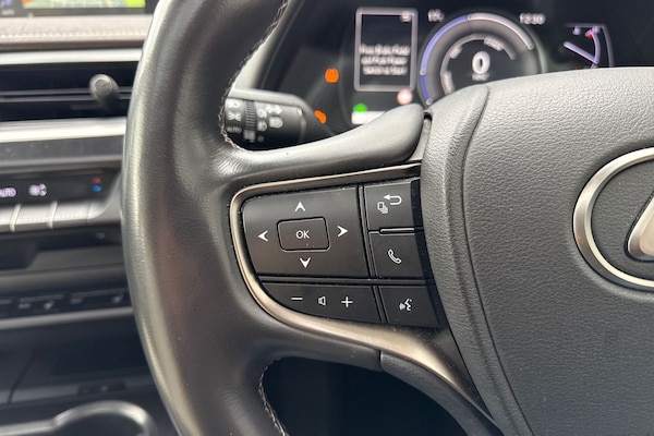 Used Lexus UX 2019 for sale - 75970392: Photo 54