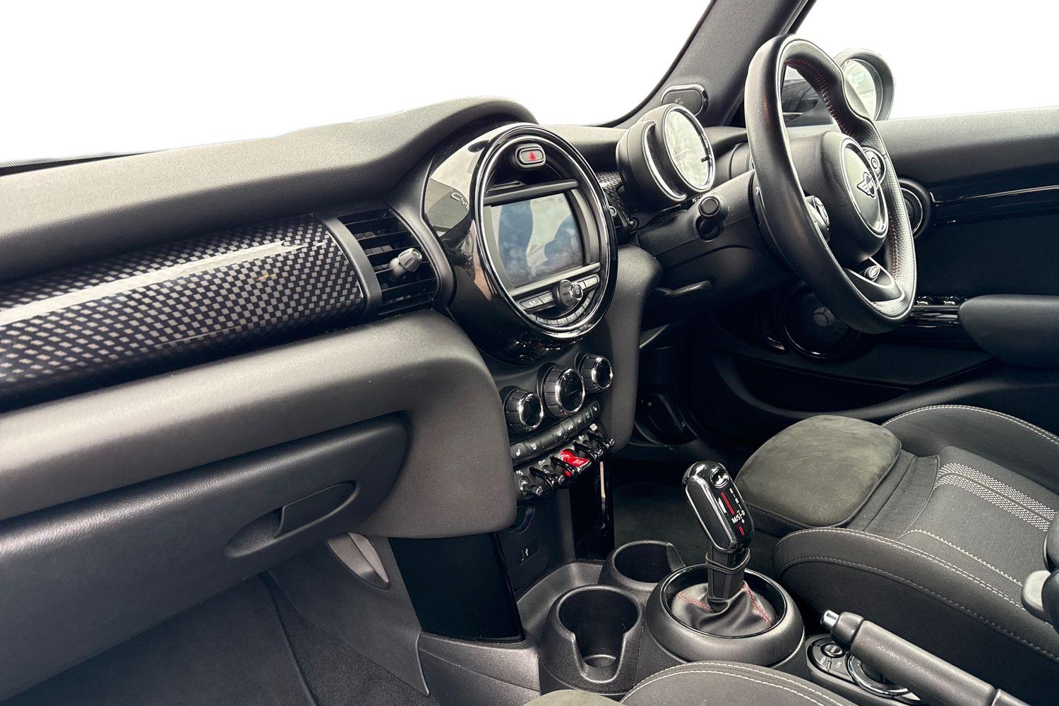 Used MINI Hatch 2019 for sale - 77996390: Photo 15